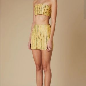 brand new savannah morrow set with tags!!